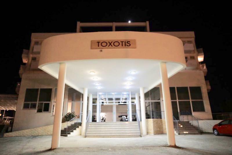 Toxotis Hotel Pernera Exteriör bild